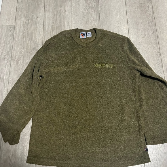 4/$10 Guess Boys Size 16/18 V neck Vintage sweater pullover - Picture 1 of 3
